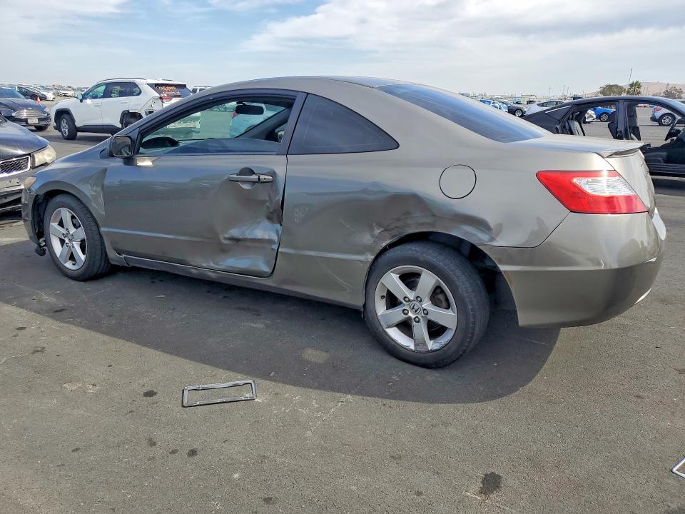 Снимка 2 от търг – 2007 HONDA CIVIC с VIN 2HGFG12867H577444