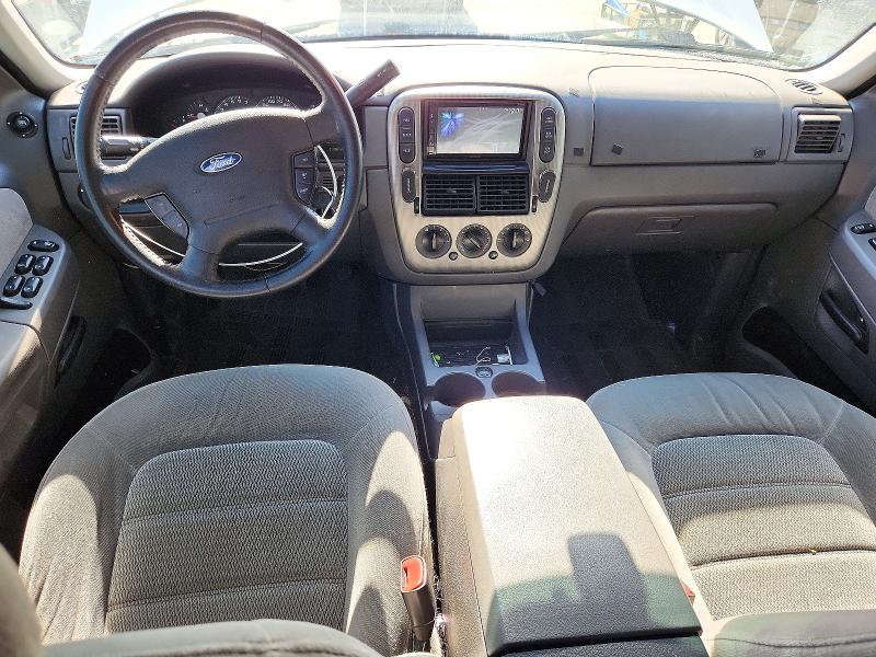 Photo 8 from auction – 2005 FORD EXPLORER with VIN 1FMZU73W85ZA66458