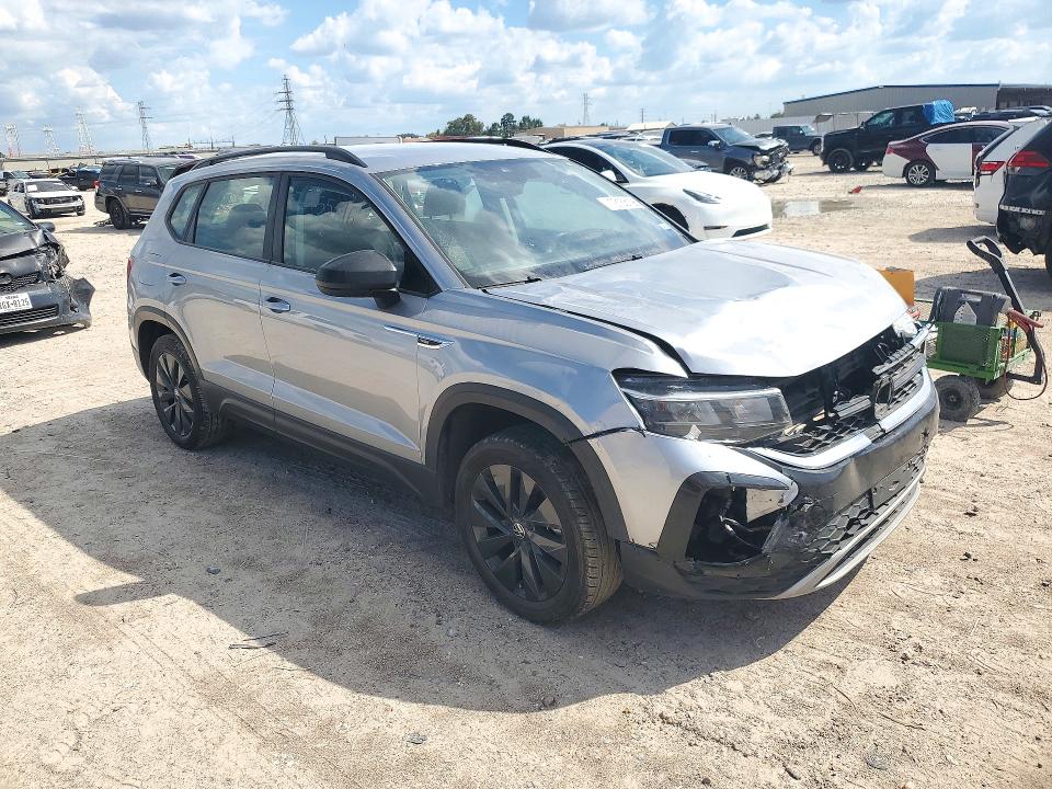 Снимка 4 от търг – 2024 VOLKSWAGEN TAOS с VIN 3VV5X7B21RM116392