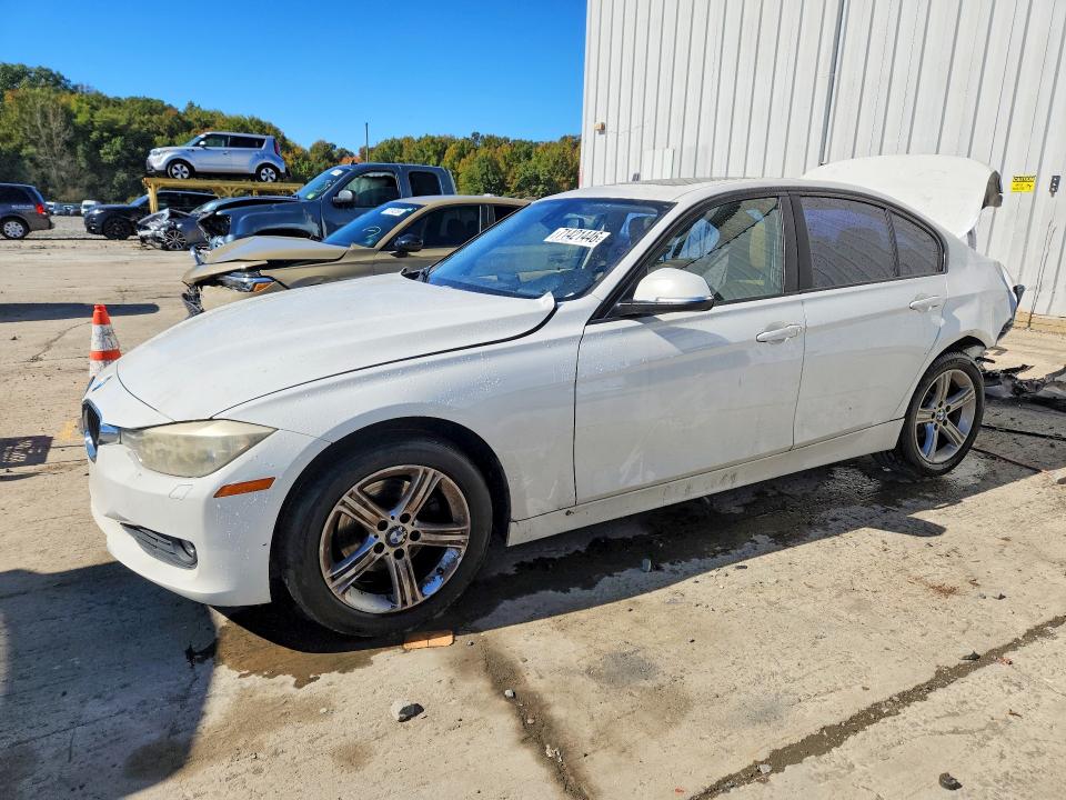 Снимка 1 от търг – 2013 BMW 328 с VIN WBA3B5C53DF595793