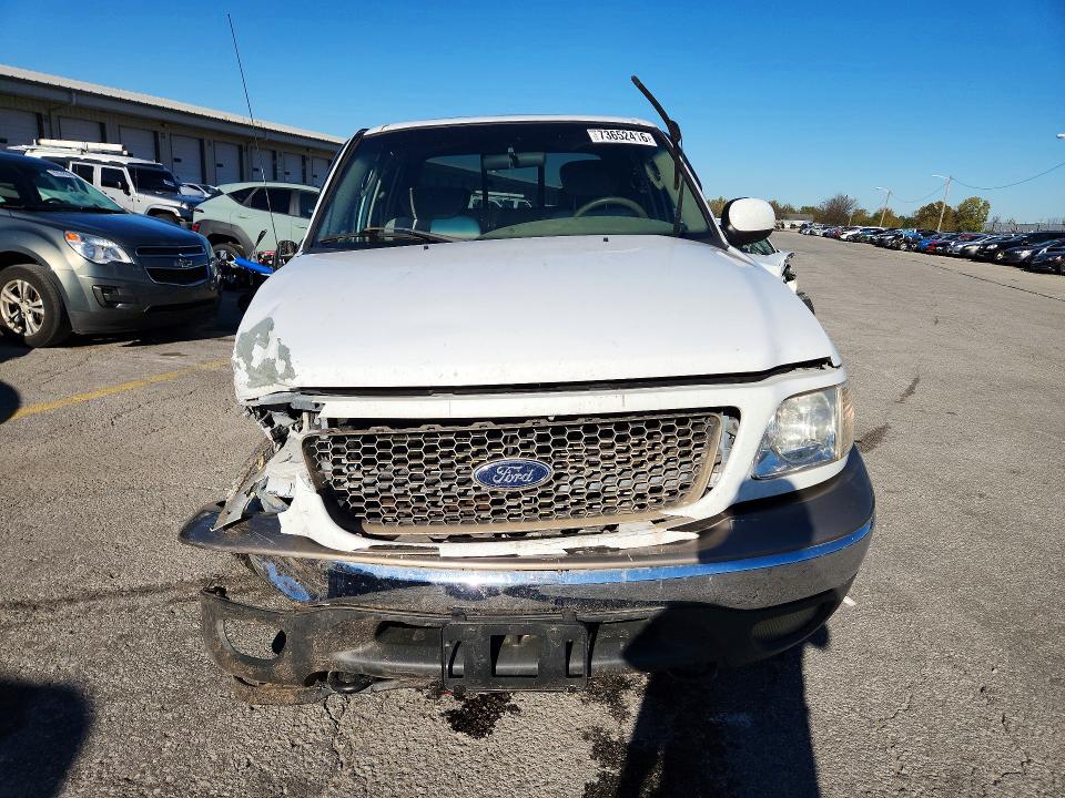 Снимка 5 от търг – 2002 FORD F150 с VIN 1FTRW08L02KD28949