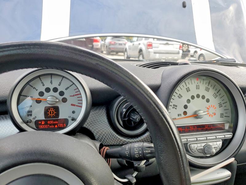 Zdjęcie 9 z aukcji – 2010 MINI COOPER z VIN WMWMF7C56ATX44358