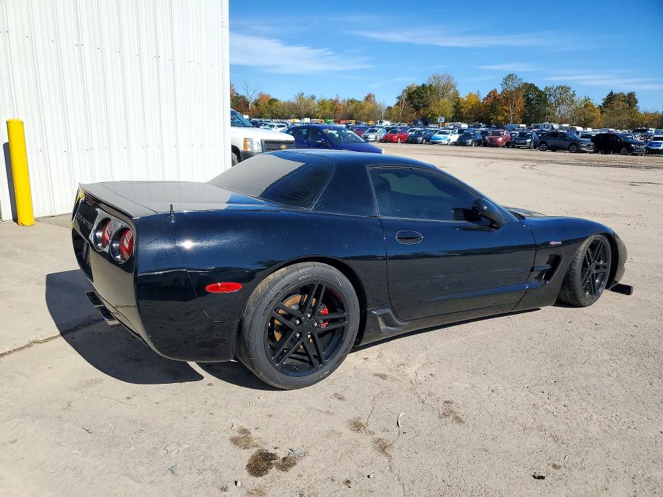 Снимка 3 от търг – 2003 CHEVROLET CORVETTE с VIN 1G1YY12S635131756