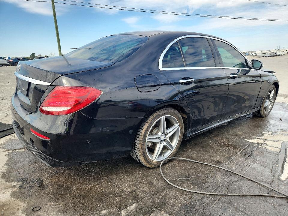 Снимка 3 от търг – 2017 MERCEDES-BENZ E с VIN WDDZF4JB2HA011641