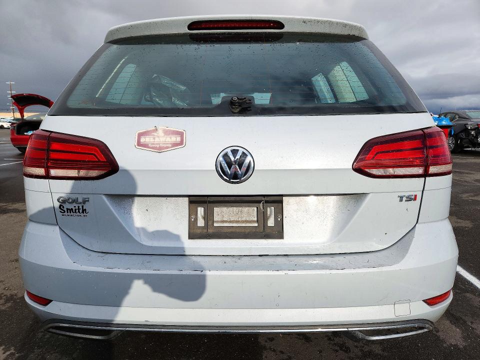 Снимка 6 от търг – 2018 VOLKSWAGEN GOLF SPORTWAGEN с VIN 3VWD17AU5JM756041