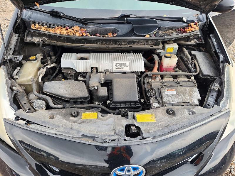 Photo 11 from auction – 2012 TOYOTA PRIUS V with VIN JTDZN3EU4C3074210