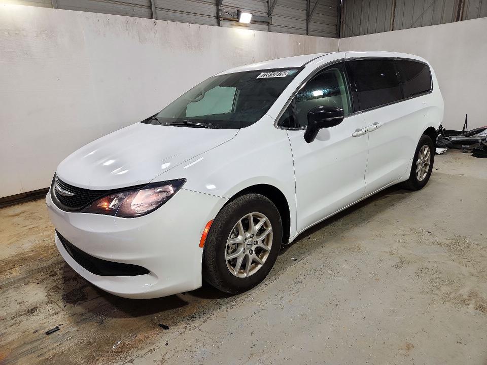 CHRYSLER VOYAGER 2024 с VIN 2C4RC1CG2RR190982 - Снимка от търг