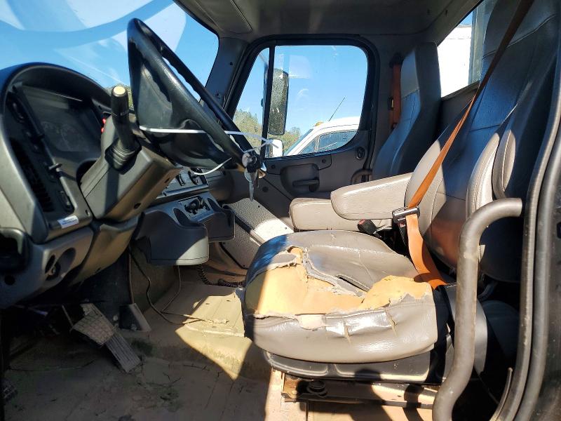 Photo 7 from auction – 2019 FREIGHTLINER M2 with VIN 1FVACWFD6KHKG1663