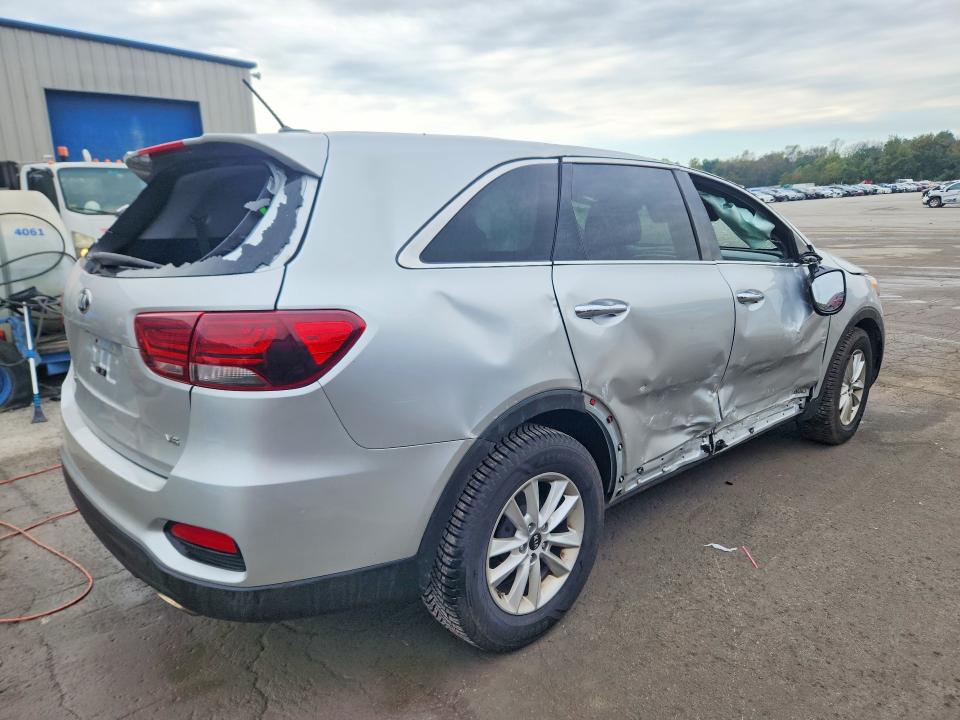 Photo 3 from auction – 2019 KIA SORENTO with VIN 5XYPGDA58KG446891