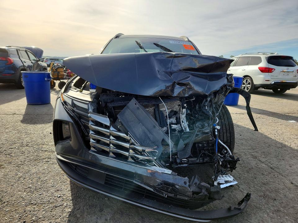 Photo 5 from auction – 2023 HYUNDAI TUCSON with VIN 5NMJECAEXPH192569