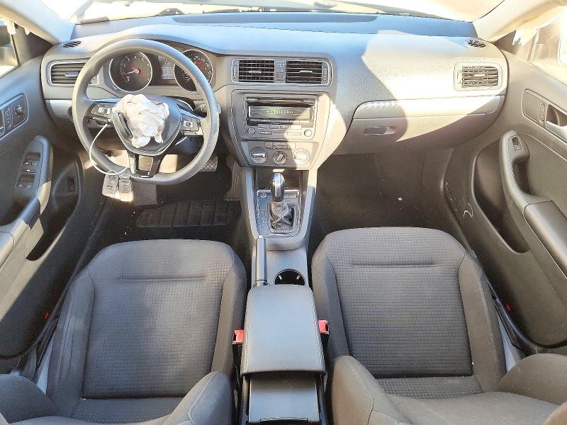 Photo 8 from auction – 2015 VOLKSWAGEN JETTA with VIN 3VWD17AJ0FM284487