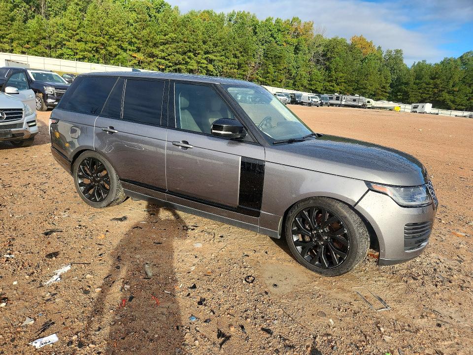 Photo 4 from auction – 2018 LAND ROVER RANGE ROVER with VIN SALGS2RE5JA380993