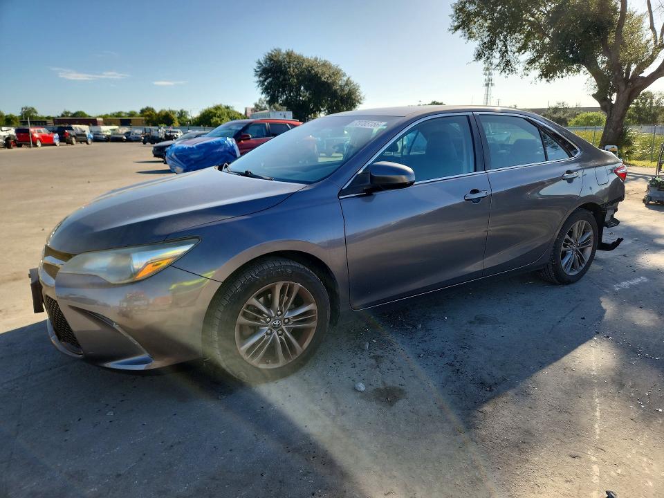TOYOTA CAMRY 2017 с VIN 4T1BF1FK7HU757922 - Снимка от търг