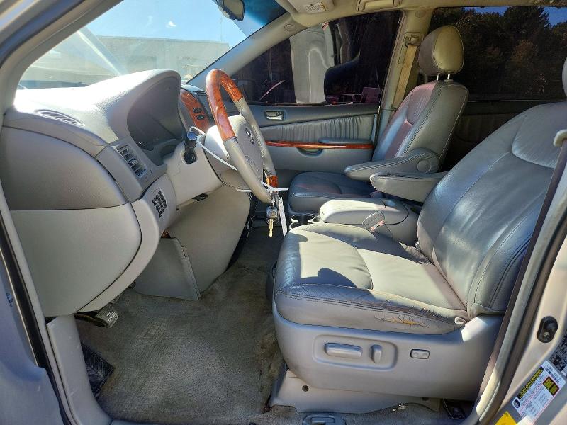 Снимка 7 от търг – 2008 TOYOTA SIENNA с VIN 5TDBK22C48S014448
