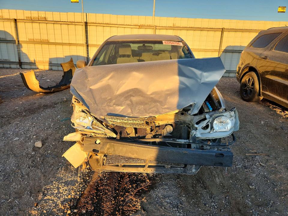 Photo 5 from auction – 2004 TOYOTA CAMRY with VIN 4T1BE32KX4U315506