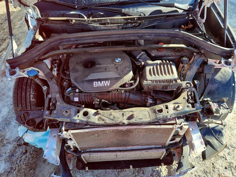 Снимка 12 от търг – 2016 BMW X1 с VIN WBXHT3C31GP888795