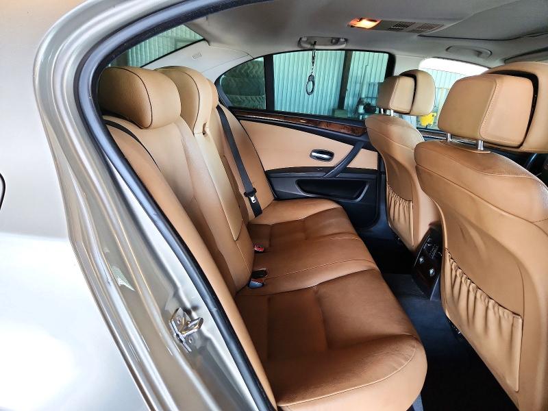 Photo 10 from auction – 2010 BMW 528 with VIN WBANU5C51AC365430