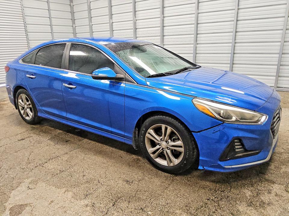 Photo 4 from auction – 2018 HYUNDAI SONATA with VIN 5NPE34AF0JH647087
