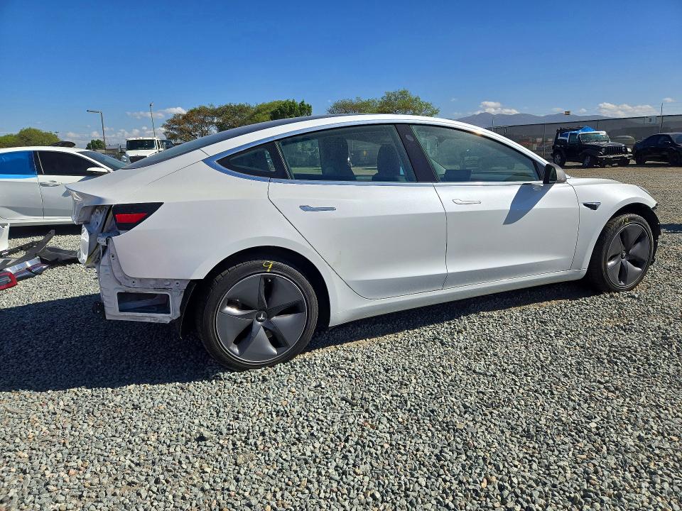 Zdjęcie 3 z aukcji – 2020 TESLA MODEL 3 z VIN 5YJ3E1EA2LF632607