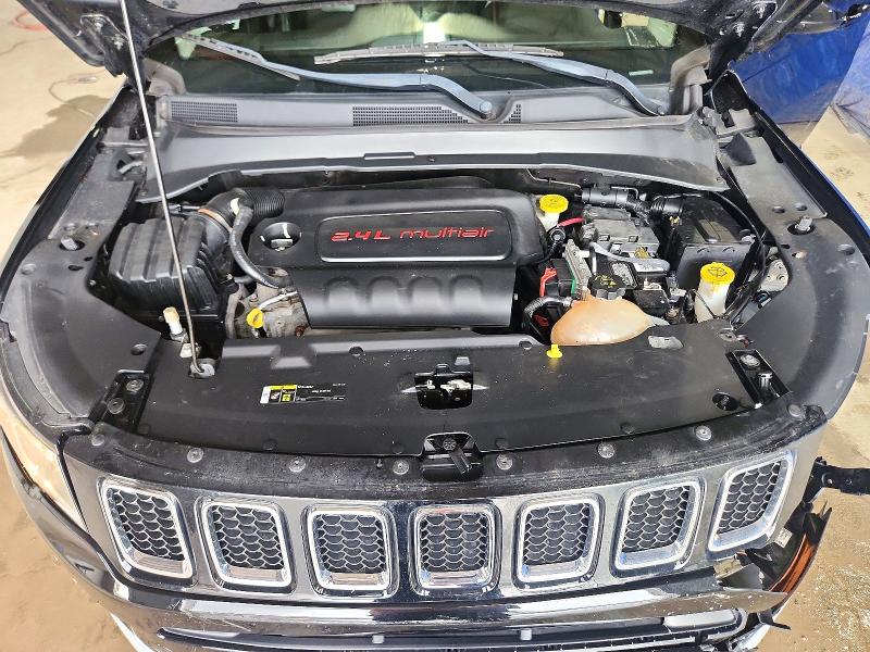 Фото 12 с аукциона – 2018 JEEP COMPASS с VIN 3C4NJCBB2JT165944
