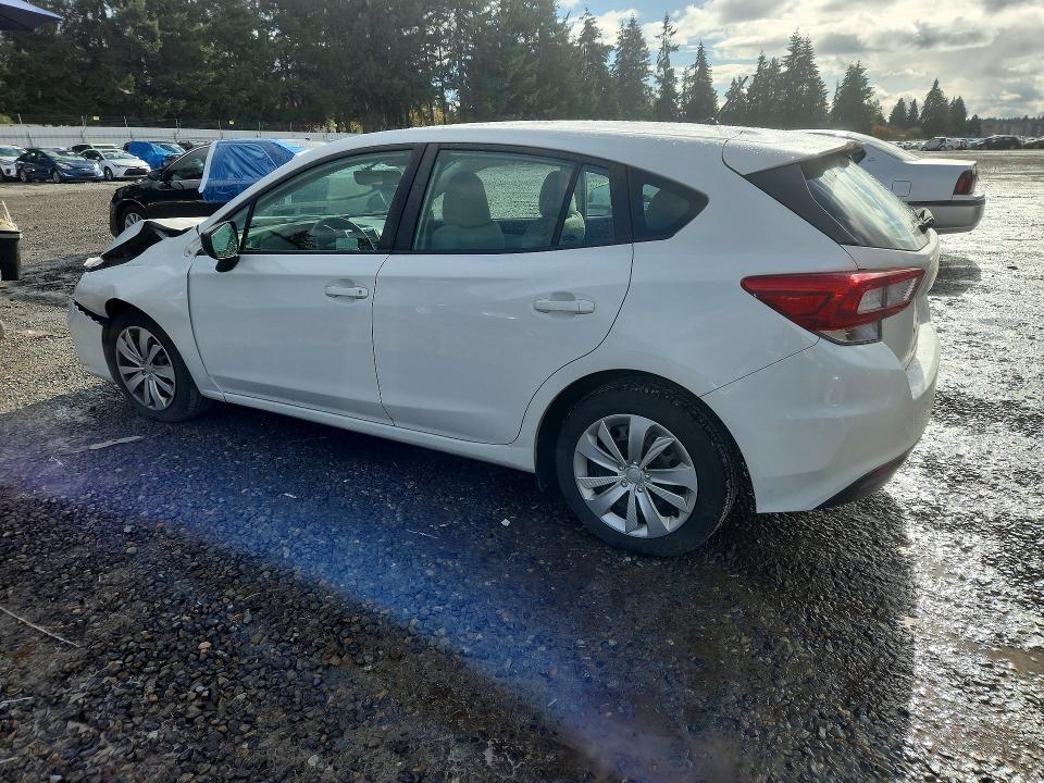 Снимка 2 от търг – 2018 SUBARU IMPREZA с VIN 4S3GTAA60J3745605