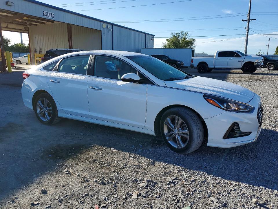 Photo 4 from auction – 2018 HYUNDAI SONATA with VIN 5NPE34AF2JH610719