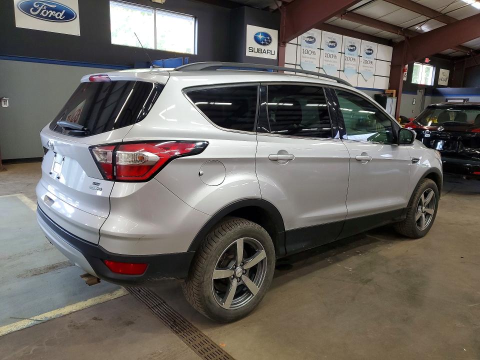 Фото 3 с аукциона – 2017 FORD ESCAPE с VIN 1FMCU9GD5HUB93633