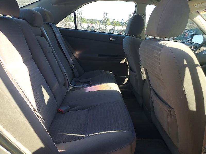 Photo 10 from auction – 2005 TOYOTA CAMRY with VIN 4T1BE32K05U979332