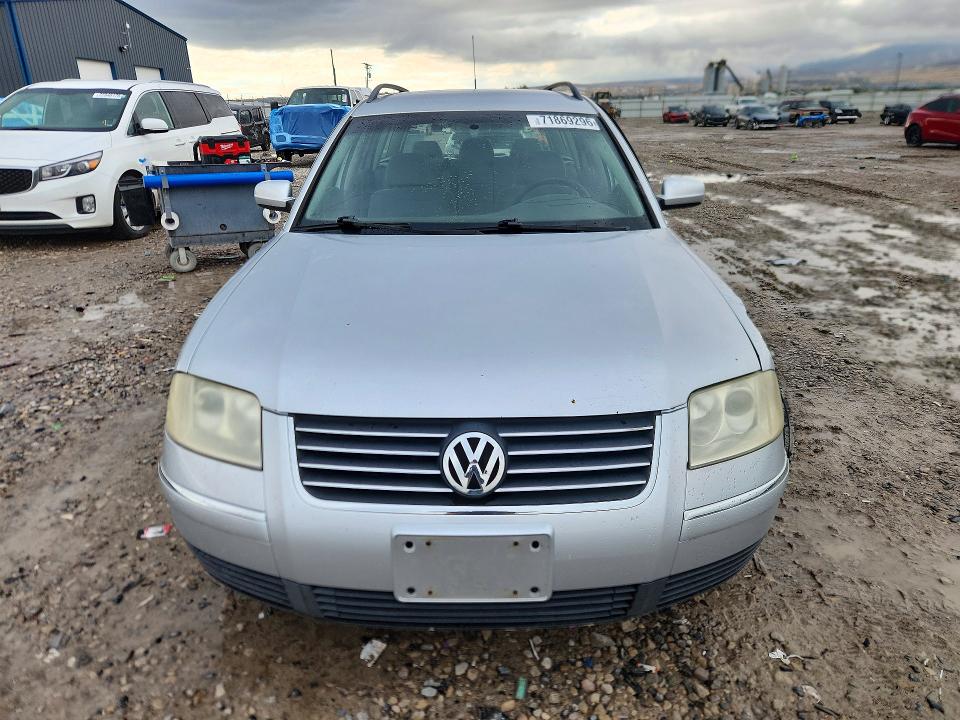 Снимка 5 от търг – 2003 VOLKSWAGEN PASSAT с VIN WVWND63BX3E369000