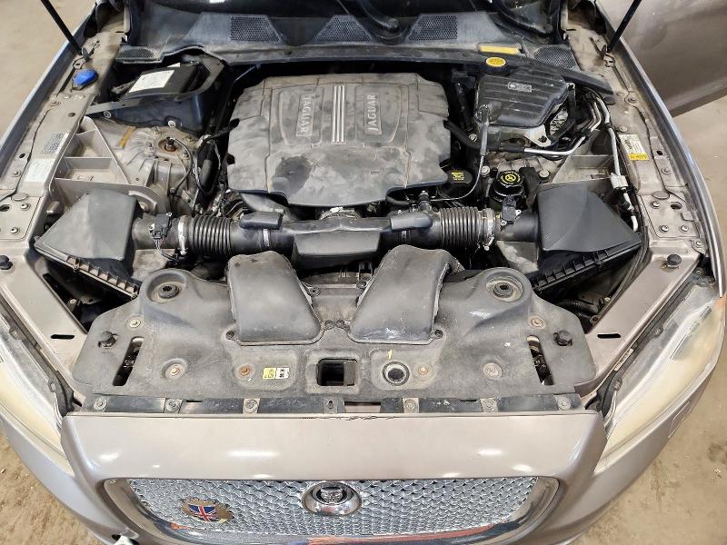 Zdjęcie 11 z aukcji – 2011 JAGUAR XJL z VIN SAJWA2GB4BLV06749