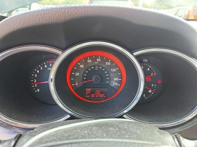 Photo 9 from auction – 2013 KIA SORENTO with VIN 5XYKWDA26DG337545