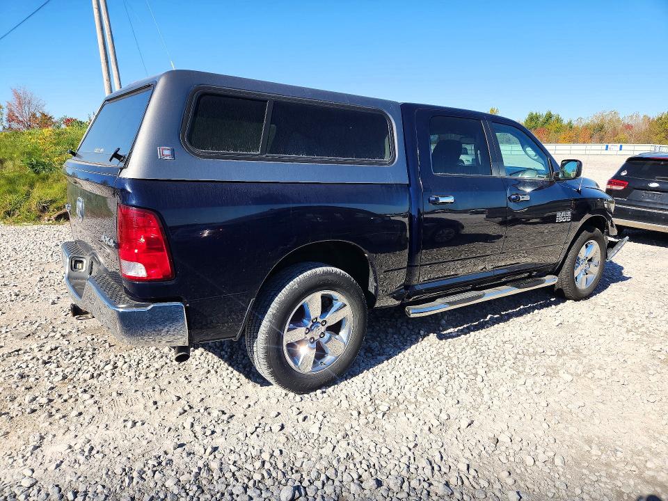 Снимка 3 от търг – 2015 RAM 1500 с VIN 1C6RR7LG2FS555390