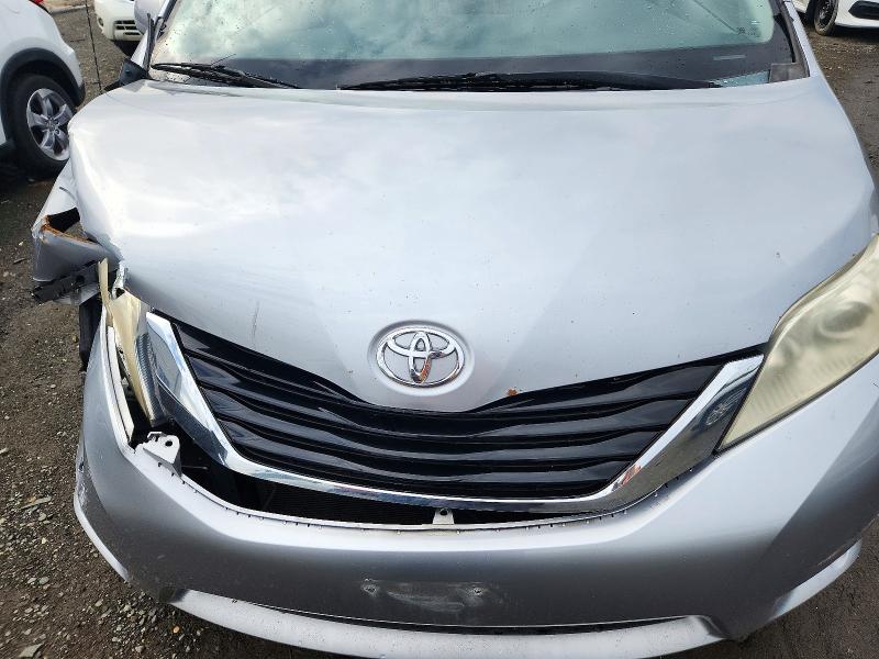 Photo 12 from auction – 2012 TOYOTA SIENNA with VIN 5TDKK3DC9CS263971