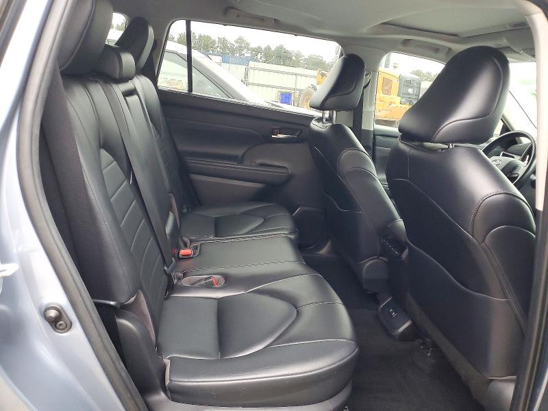Photo 11 from auction – 2021 TOYOTA HIGHLANDER with VIN 5TDGZRAH6MS089301