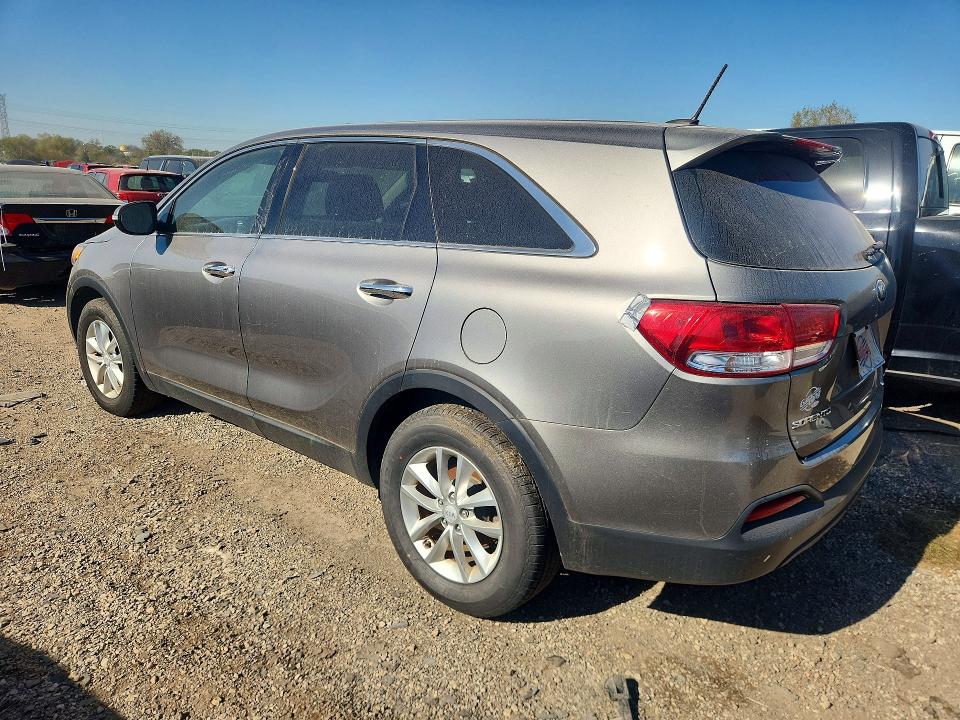 صورة رقم 2 من المزاد - 2016 KIA SORENTO مع VIN 5XYPG4A32GG017591