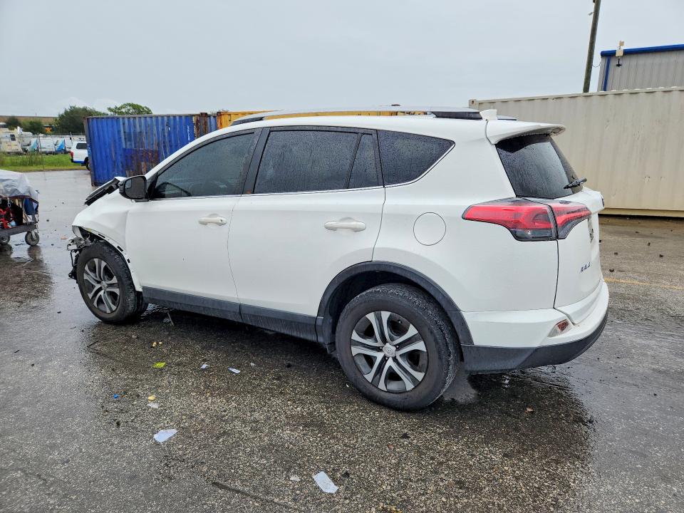 Снимка 2 от търг – 2018 TOYOTA RAV4 с VIN JTMZFREV6JD131166