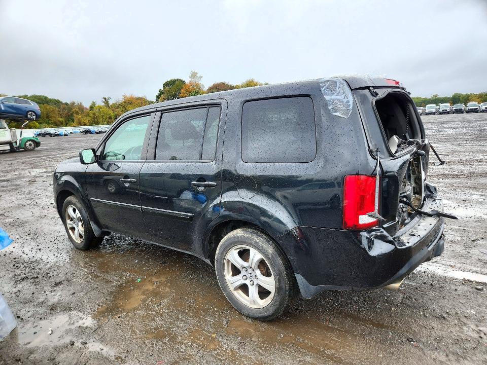 Photo 2 from auction – 2012 HONDA PILOT with VIN 5FNYF4H54CB024669