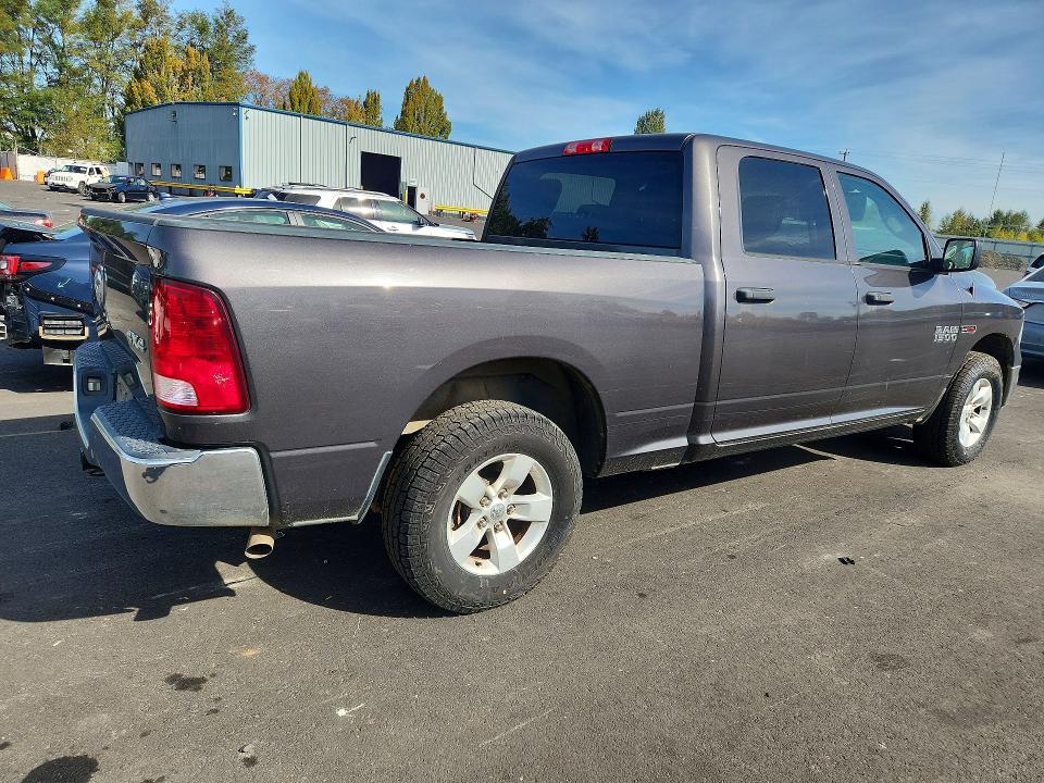 Снимка 3 от търг – 2018 RAM 1500 с VIN 1C6RR7SM8JS228105