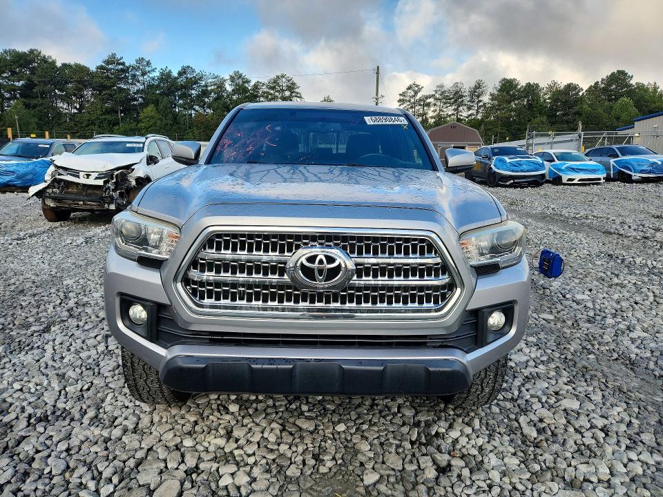 Снимка 5 от търг – 2017 TOYOTA TACOMA с VIN 5TFCZ5AN9HX075034