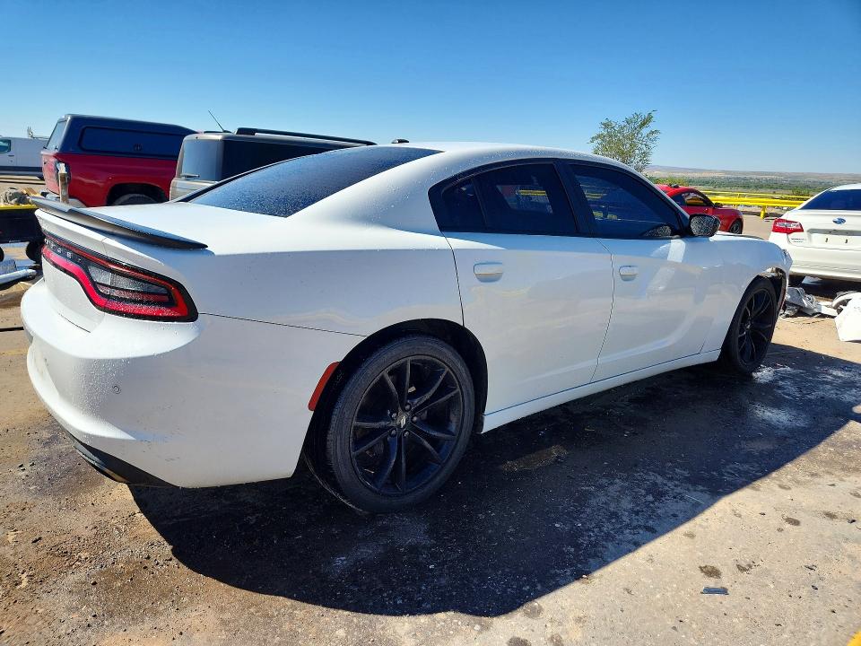 Снимка 3 от търг – 2017 DODGE CHARGER с VIN 2C3CDXBG1HH507960