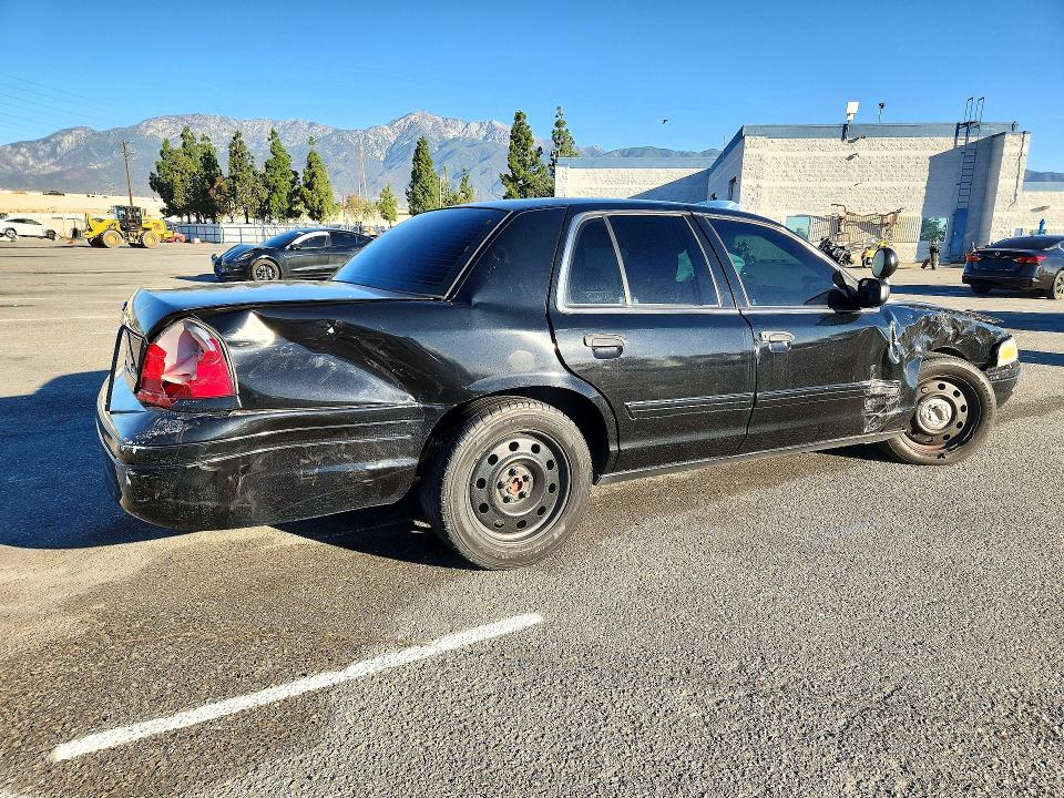Снимка 3 от търг – 2011 FORD CROWN VICTORIA с VIN 2FABP7BV1BX106795