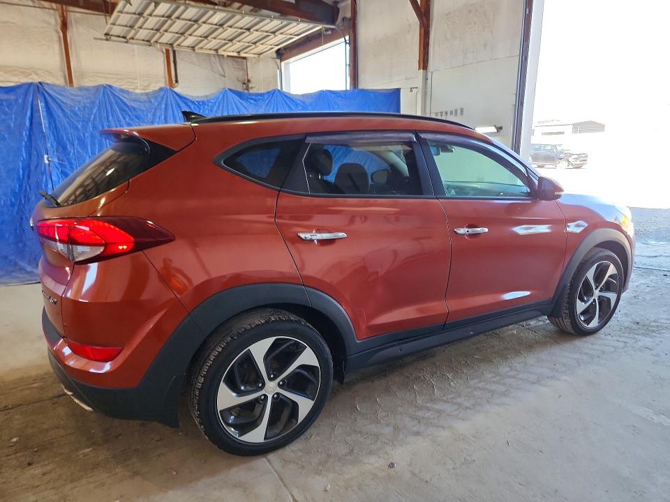 Снимка 3 от търг – 2016 HYUNDAI TUCSON с VIN KM8J33A20GU098958