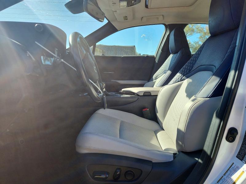 Снимка 7 от търг – 2020 LEXUS UX с VIN JTHP9JBHXL2035858