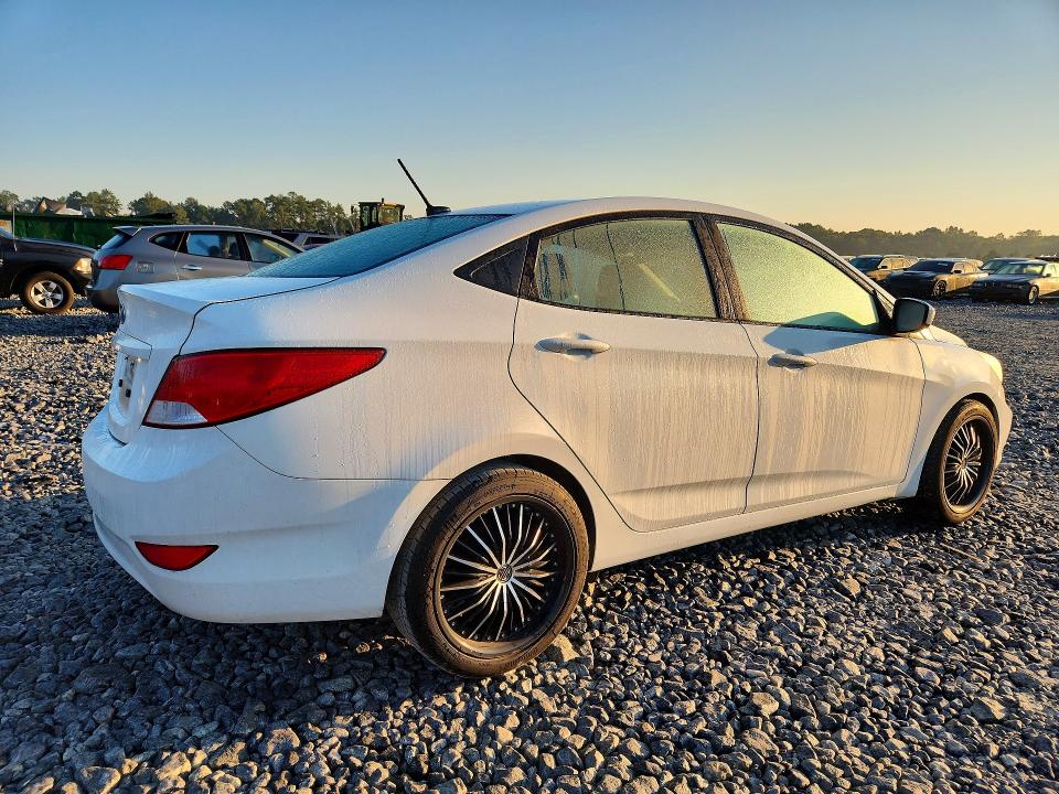 Photo 3 from auction – 2017 HYUNDAI ACCENT with VIN KMHCT4AE4HU175129