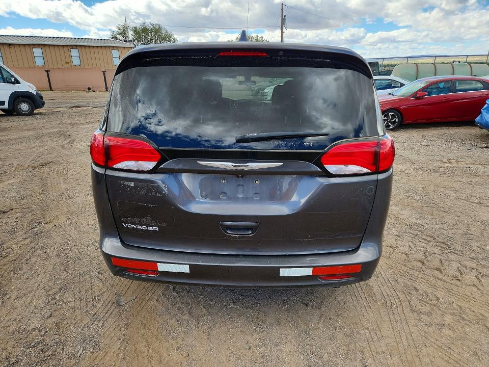 Photo 6 from auction – 2022 CHRYSLER VOYAGER with VIN 2C4RC1CG4NR105571
