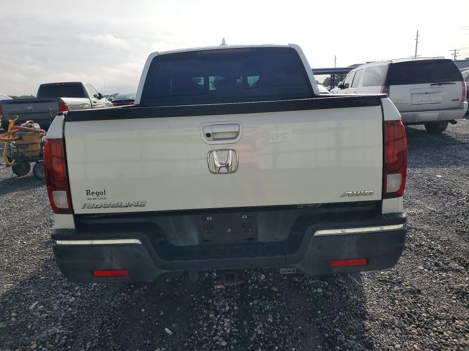 Photo 6 from auction – 2019 HONDA RIDGELINE with VIN 5FPYK3F78KB017479
