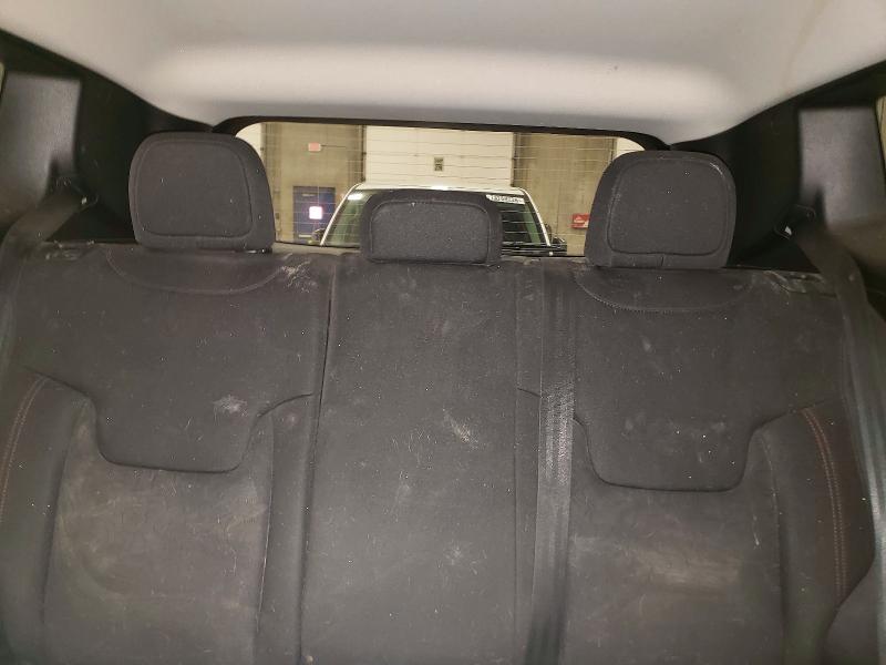 Photo 10 from auction – 2020 JEEP RENEGADE with VIN ZACNJBC19LPL32260