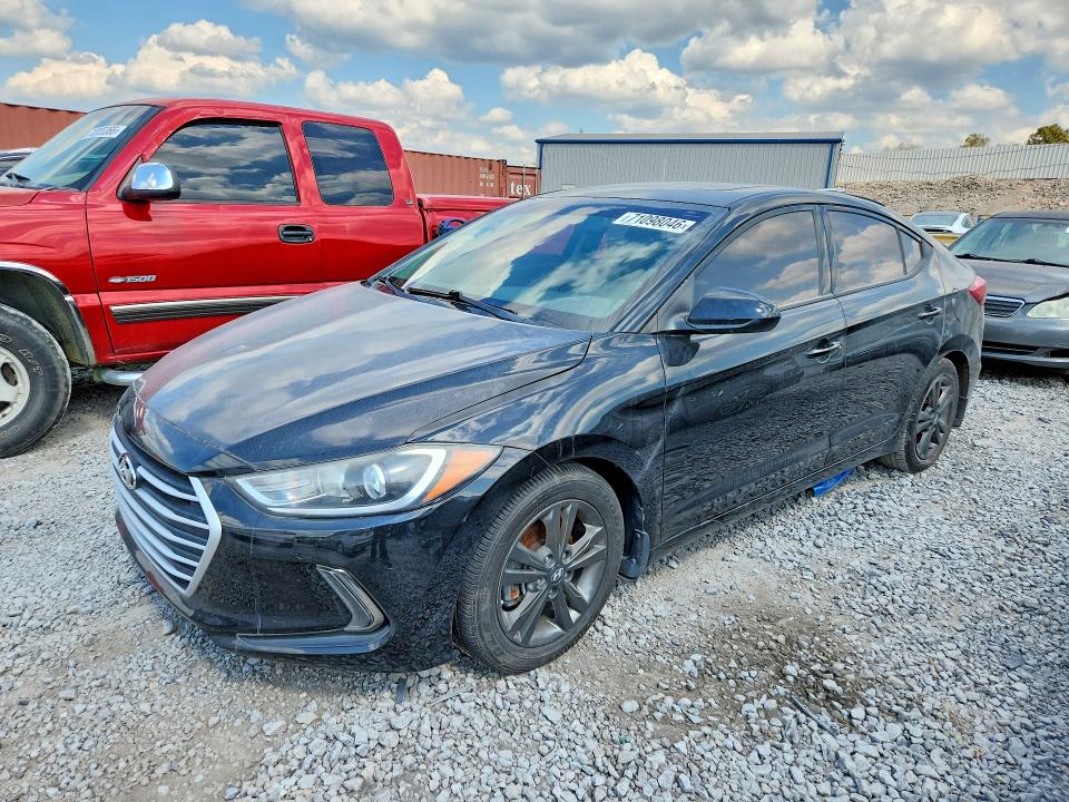 HYUNDAI ELANTRA 2018 с VIN 5NPD84LF3JH241136 - Снимка от търг