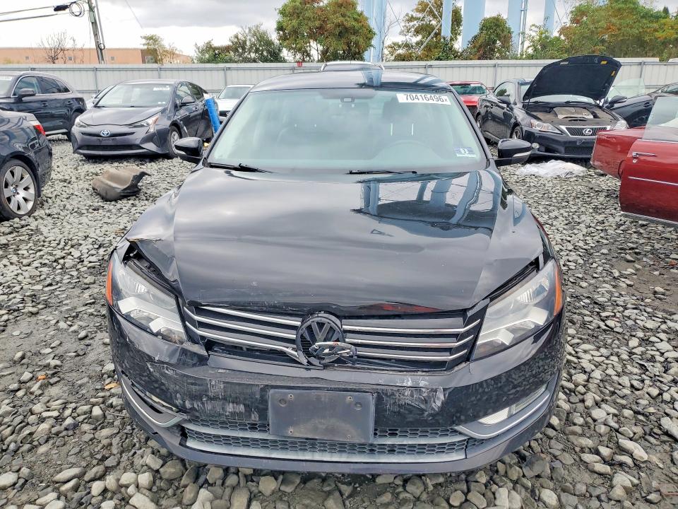 Photo 5 from auction – 2015 VOLKSWAGEN PASSAT with VIN 1VWAT7A32FC100859