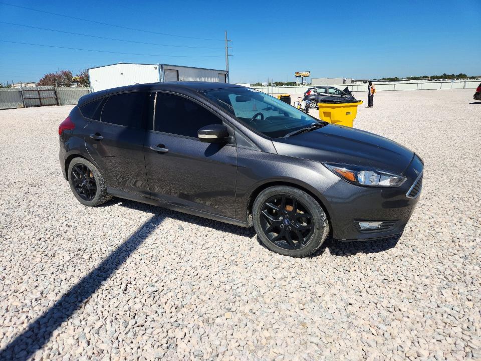 Photo 4 from auction – 2016 FORD FOCUS with VIN 1FADP3K28GL262537